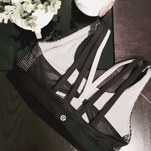 Lululemon sport bra size 6